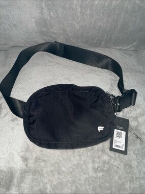 Fabletics The Big Belt Bag Black